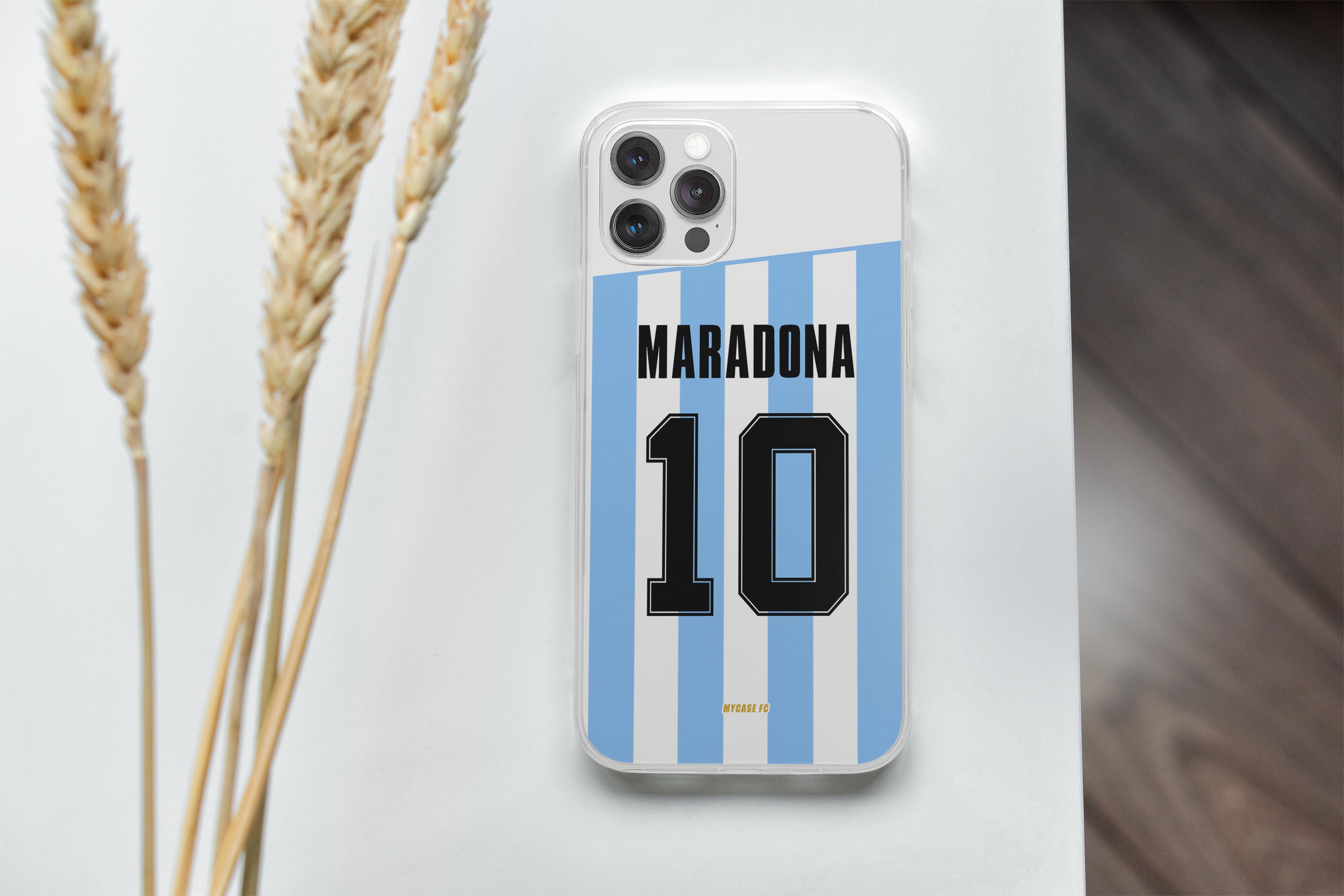 Découvrez l'esprit du football argentin avec notre collection de coques pour iPhone 14 Pro Max